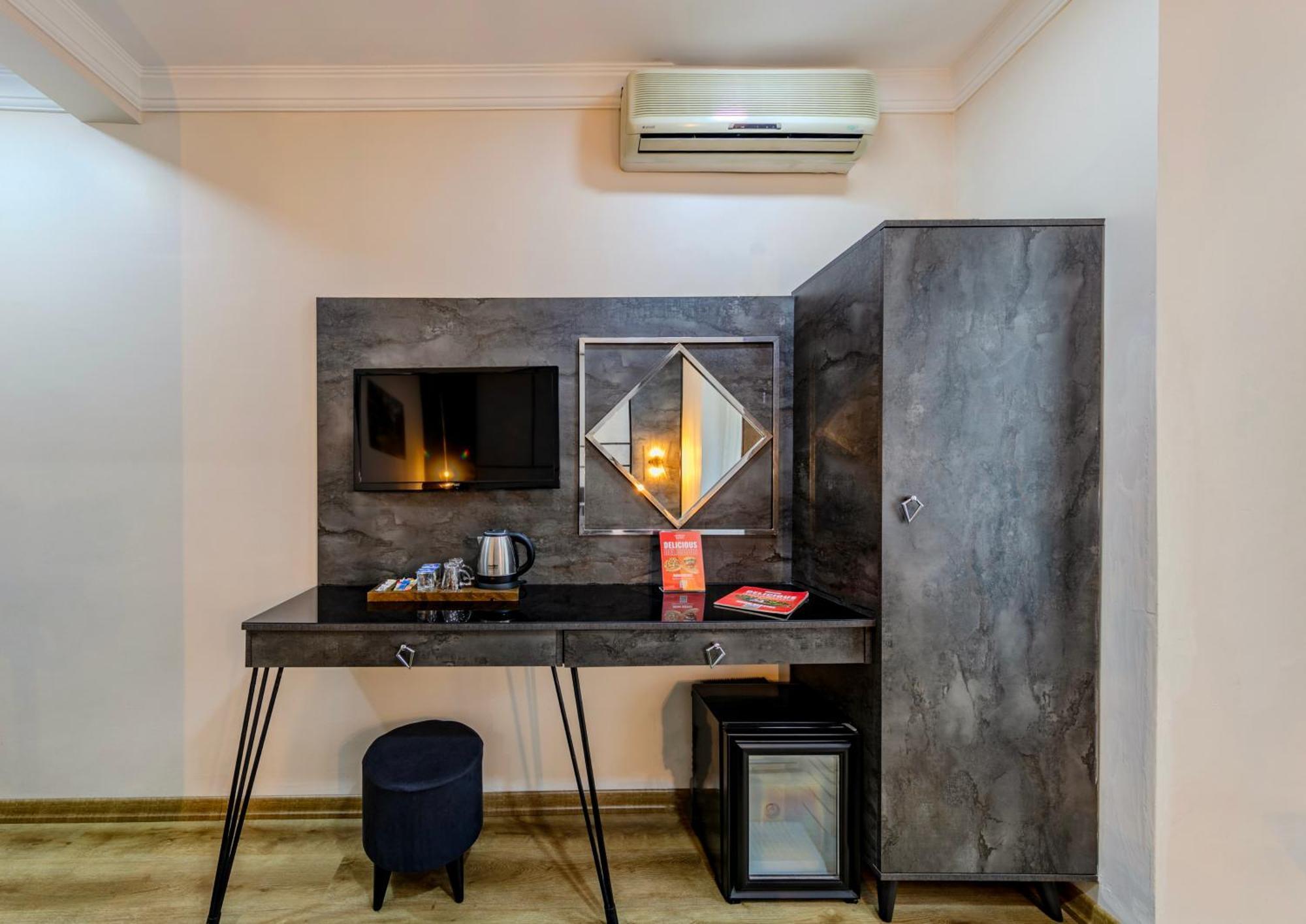 La Pazza Suites Istanbulská provincie Exteriér fotografie