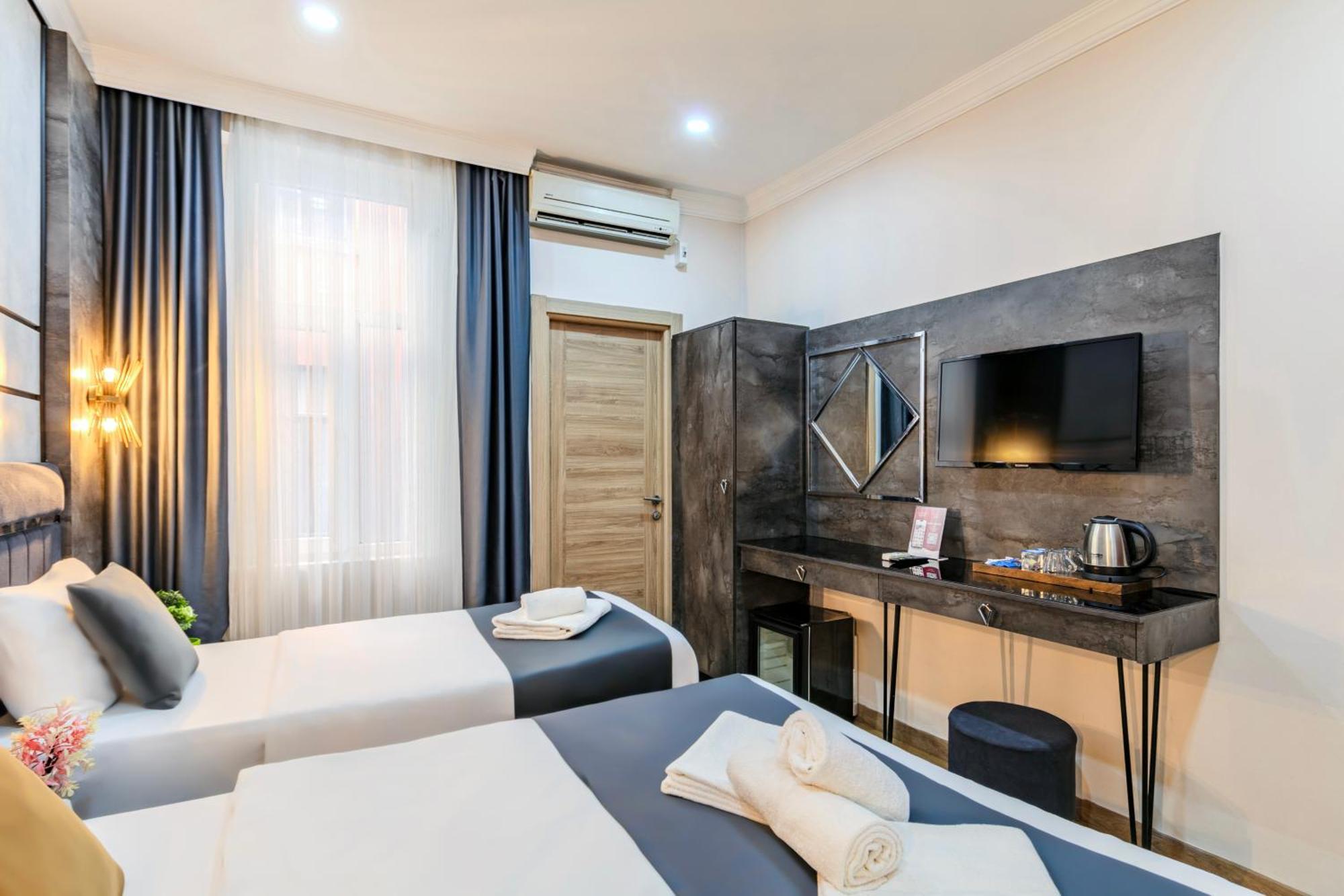 La Pazza Suites Istanbulská provincie Exteriér fotografie