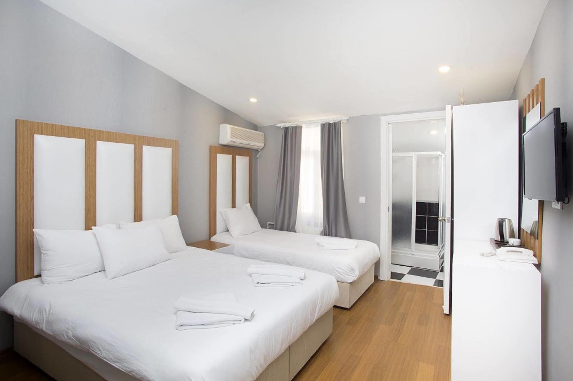 La Pazza Suites Istanbulská provincie Exteriér fotografie
