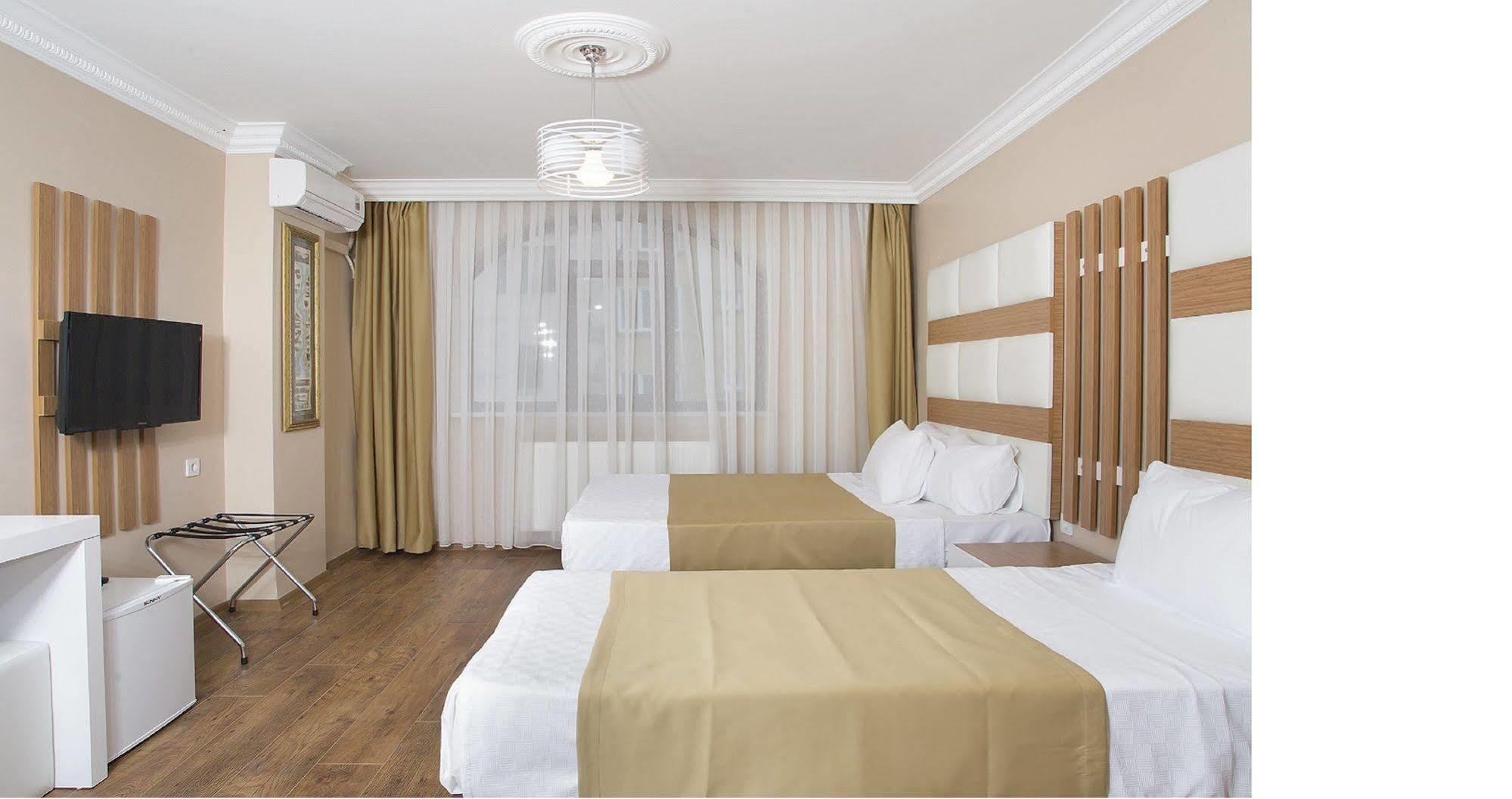 La Pazza Suites Istanbulská provincie Exteriér fotografie